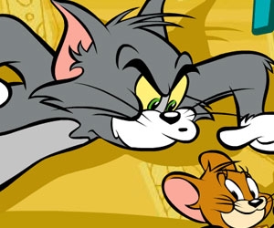 Tom Yakalarsa